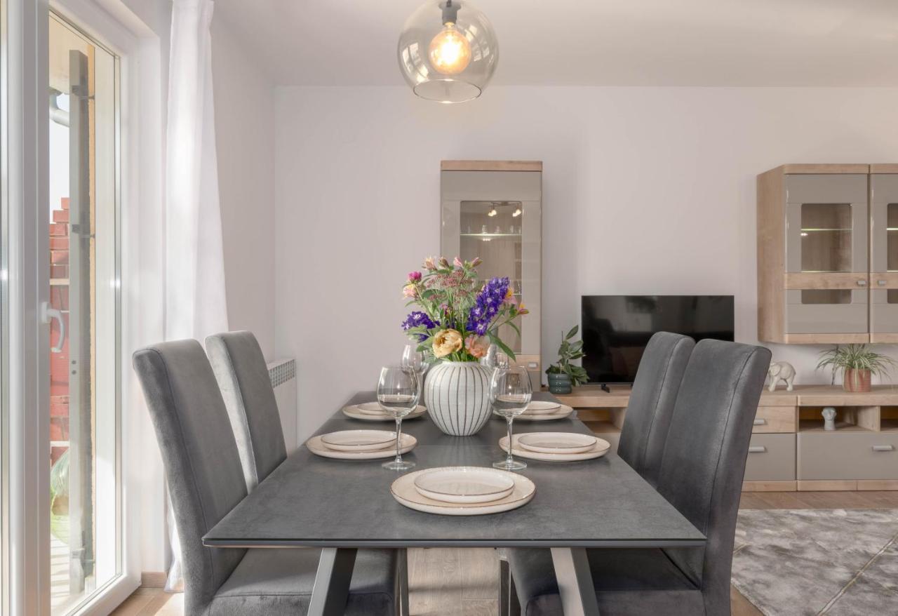 Newly Renovated Holiday Apartment Sirius بوريتش المظهر الخارجي الصورة